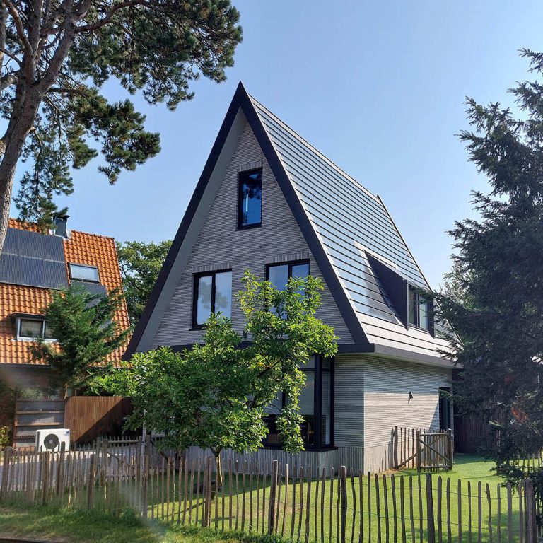 Blogpost Solinso solar roof tiles net metering saldering zonnedakpannen